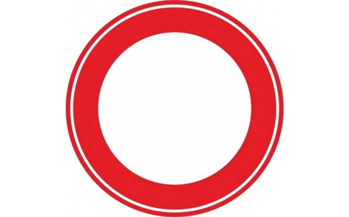 Road sign c01 closed to all traffic